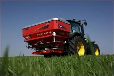 À quoi sert un épandeur à engrais ?