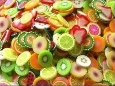 Ces très jolis bonbons aux fruits font penser à une spécialité artistique italienne. Laquelle  ?