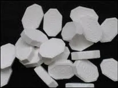 Très reconnaissables par leur forme, les Vichy portent leur nom dessus. Si on les croque, ils deviennent poudre. Quel est leur parfum  ?