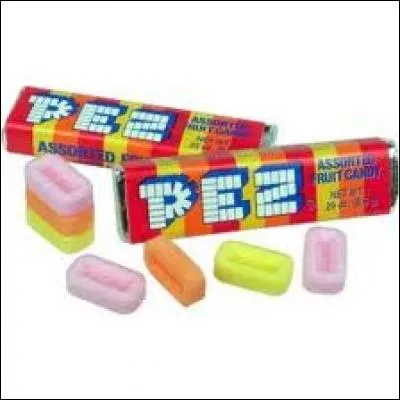 Ah, les PEZ et leurs drôles de distributeurs, que certains collectionnent. Ce drôle de petit bonbon acidulé est parfumé  ?