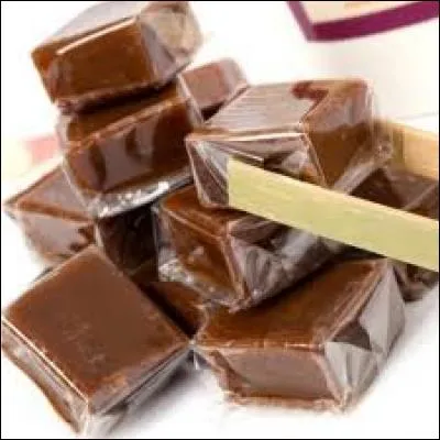 Il n'y a rien de meilleur que le caramel, dur ou tendre. Quel est le produit de base du caramel  ?