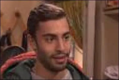 Qu'a offert à Abdel le client à qui il a évité un procès ?