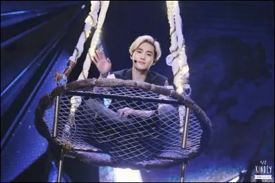 Avec qui partage-t-il sa chambre ?