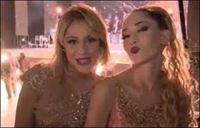 Ludmila est ... de Violetta dans la saison 3. (Complétez)