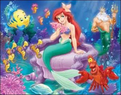 Elle est amoureuse d'un humain alors qu'elle est une sirène. Elle donnera sa voix pour avoir des jambes et être près de celui qu'elle aime ! 
Quel est ce Walt Disney ?