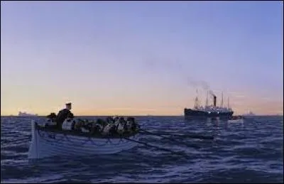 A quelle heure le Carpathia aperçoit le premier canot de sauvetage du Titanic ?