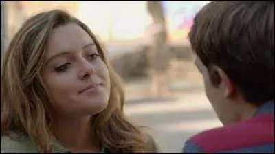 Qui César a-t-il essayé de draguer, en février 2016 ?