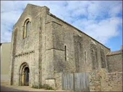 Nous partons à Château-d'Olonne. Ville des Pays-de-la-Loire, sur la Côte de Lumière, elle se situe dans le département ...