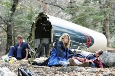 Quels sont les deux personnages qui sont décédés lors de la saison 9 ?