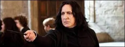 De quelle maison le professeur Rogue est-il le directeur ?