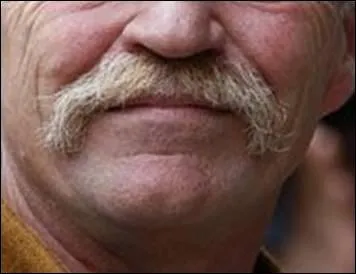 Si je vous dis : "30 ans de lutte au Larzac" &agrave; qui pensez-vous en regardant la photo ?