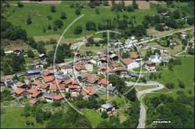 Commune de la Vallée de la Tarentaise, Saint-Oyen se situe dans la nouvelle région ...