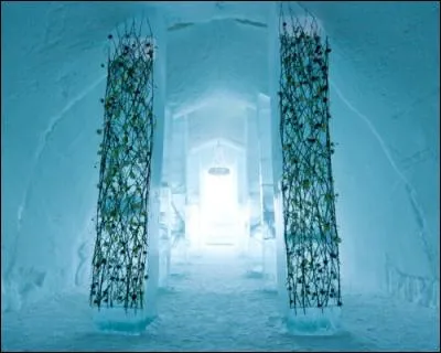 L'h&ocirc;tel vous loue m&ecirc;me des habits, si vous n'en n'avez pas pour aller...