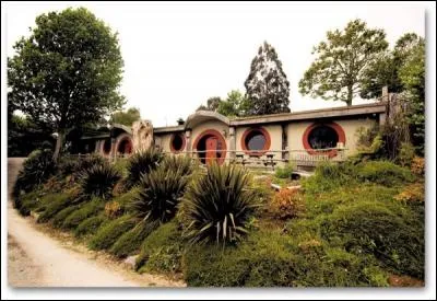 Cet h&ocirc;tel vous plongera dans...