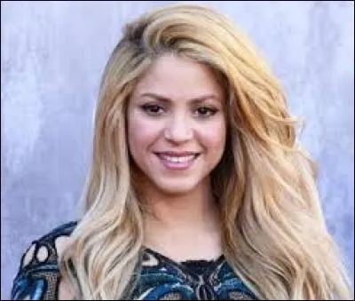 Quand devient-elle la plus jeune ambassadrice de l'Unicef ?