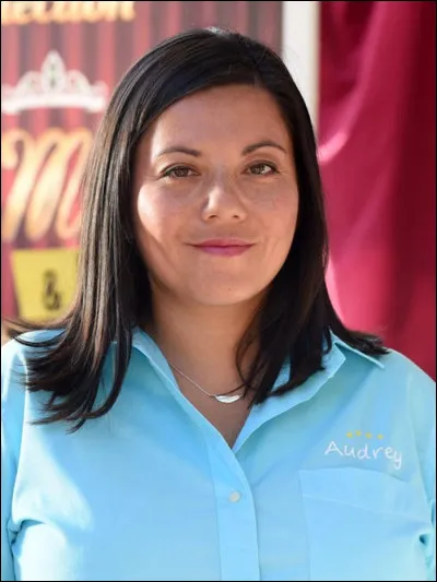 Audrey est présente dans la série depuis la saison ...