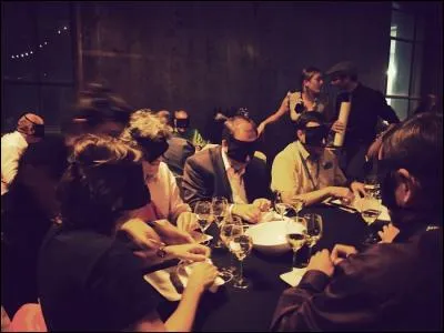 Difficile de s'y retrouver, dans ce restaurant parisien : pourquoi ?