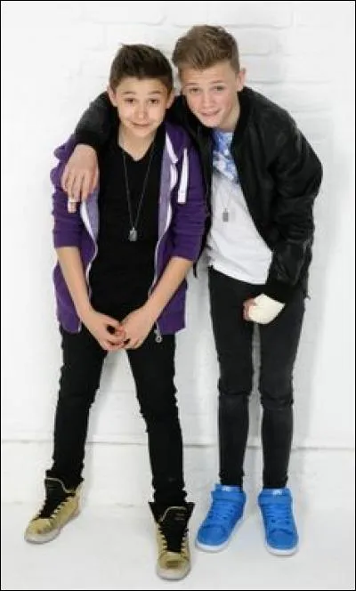 Qui sont ces chanteurs ?