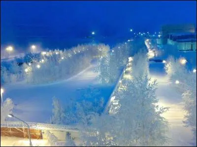 Mine de rien, à part le pétrole et le gaz, la ville de Surgut est l'une des plus anciennes de Sibérie occidentale. Ce que vous ne savez (peut-être) pas encore, c'est la signification du nom : "Surgut" ! Alors, tentez votre chance !