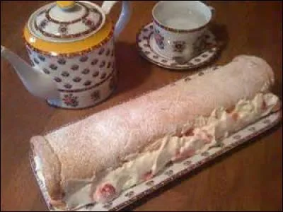 Après cet éveil des sens, il paraît normal que vous découvriez encore d'autres secrets de l'amour et vous précipitiez sur une pâtisserie du Languedoc-Roussillon, savoureuse et prometteuse. Quel est le nom de ce biscuit (génoise) roulé comme une déesse ?