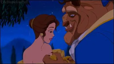 Cendrillon, tu ressembles à un homme. Non, sérieusement. Le coiffeur a juste coupé mes pointes, me laissant quelques mèches. Le type qui veut toujours me séduire est dégoûté. Il se nommait :