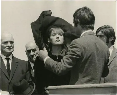 Né le 30 mars 1933, il jouait le rôle de Corey dans "La mariée était en noir", son dernier film fut Monsieur Max :