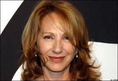 Cette actrice française de théâtre, cinéma et télévision est née le 6 juillet à Mainneville dans l'Eure. Elle a une carrière bien remplie et a obtenu plusieurs Césars.
