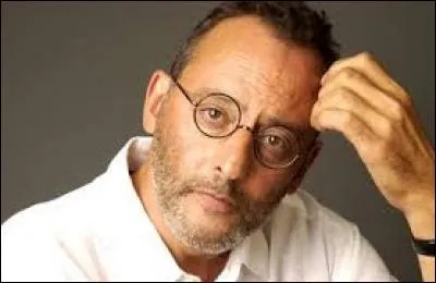 C'est un acteur français d'origine espagnole né à Casablanca le 30 huillet. Découvert par Luc Besson il est devenu une star internationale.