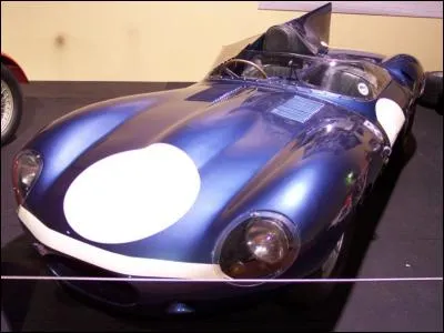 Quelle Jaguar a gagné les 24 Heures du Mans en 1955, 1956 et 1957 ?