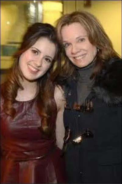 Comment s'appelle sa mère ?