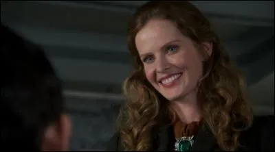 Quel est son métier afin de tromper Blanche et Charmant ?