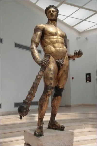 C'est un empereur romain qu'on voit ici en Hercule. De peur d'être renversé, il devint un spécialiste des purges, faisant assassiner tout ce qui lui était suspect. Entre autres choses, il fait assassiner sa femme Crispina qu'il avait répudiée . Dans sa folie, il voulait que la Ville Éternelle porte son propre nom et devienne la Colonia Commodiana ! Sa vie fut imbibée de vin et de sang, c'est...