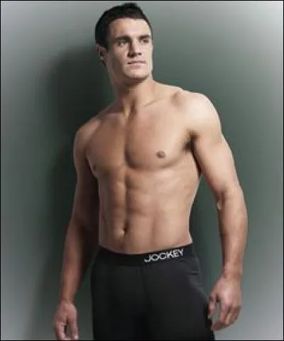 Le célèbre "Apollon du Belvédère" est une statue de :