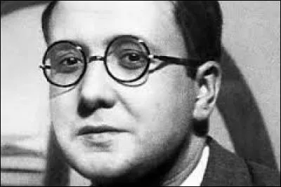 Juin : Connaissiez-vous Josemaría Escrivá de Balaguer ? Il avait fondé quelque chose dont il est question dans le ''Da Vinci Code'' .