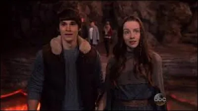 Que décide Hadès après le départ d'Henry, Megara et Hercule ?