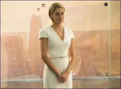 Tris apprend devant le conseil que David lui a menti. Sur quel point ?