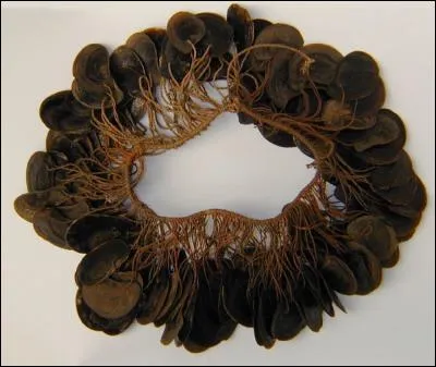 D'où provient cette ceinture utilisée principalement lors des danses ?