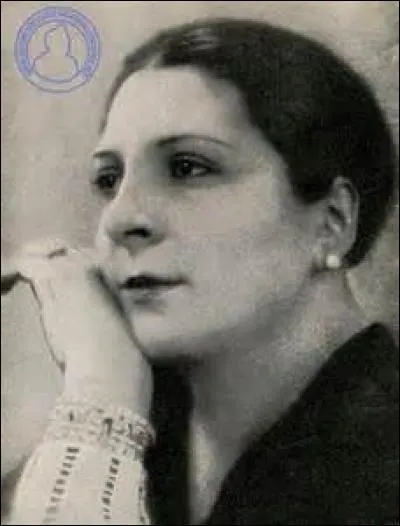 "J' n'aime pas l'argentVous pouvez me croireMais j'ai pourtant, C'est une autre histoire, Un petit b&eacute;guin pour un grand coffre-fortGare &agrave; vos poches ! Nous sommes les chercheuses d'or". Qui chante ?