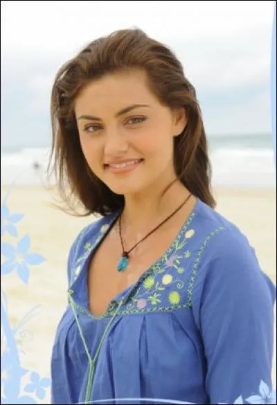 Qui est cette fille ?