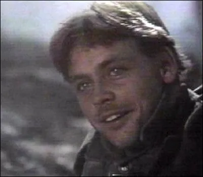 Comment s'appelle le personnage de Mark Hamill dans "Au-Delà de la Gloire" ?