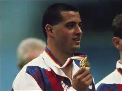 Dans quel sport Matt Biondi a-t-il remporté sept médailles, dont cinq en or, aux J.O. de Séoul en 1988 ?