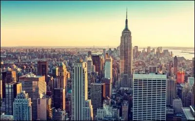 Dans quelle ville habitent les enfants Ross avec leur nounou ?