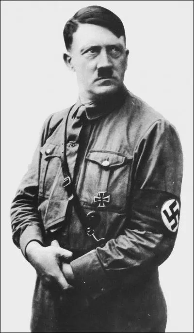 Comment s'appelle le parti politique dirigé par Adolf Hitler ?