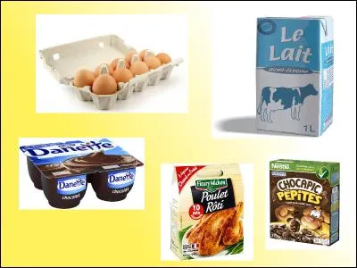 Nous partons pour faire les courses ! Au programme : trois briques de lait à 6.30€ pièce, une barquettes d'œufs à 7€, quatre fois les quatre Danettes à 1.69€, un poulet rôti à 12.35€ et deux paquets de Chocapic à 4.62€ le paquet. L'acheteur a-t-il assez d'argent pour payer ?