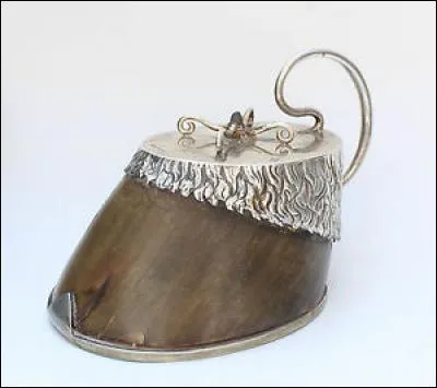 L'argent ne se trouve pas sous les sabots d'un cheval...