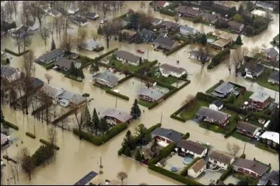 2011 > Des inondations monstres au Canada touchent 3000 foyers. Le lac Champlain déborde et une rivière est en crue ; laquelle ?