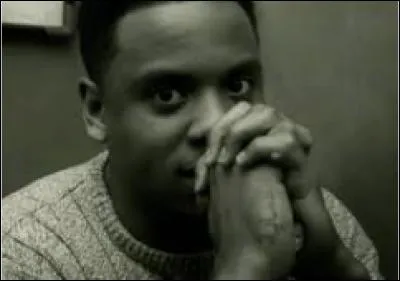 Quel est le titre de cette chanson par rapport à la photo du clip vidéo ?