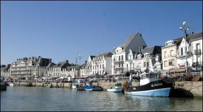 Cette commune est à La Baule ce que Trouville est à Deauville.