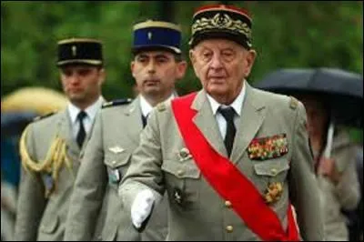 Né à Toul le 14 février 1916, militaire français entré dans l'armée en 1936 comme 2e classe, il finira sa carrière en 1976 comme général 4 étoiles. Prisonnier durant la Seconde Guerre mondiale, il arrive, le 11 novembre 1941, à s'évader et devient résistant. Resté surtout connu pour avoir participé aux conflits indochinois et algérien, il disparaît le 18 juin 2010, qui est-ce ?