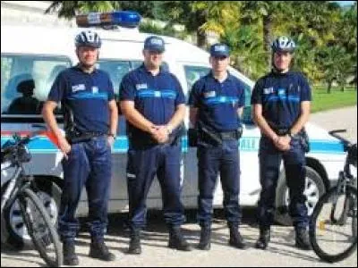 En France, cette tenue est la tenue de la...